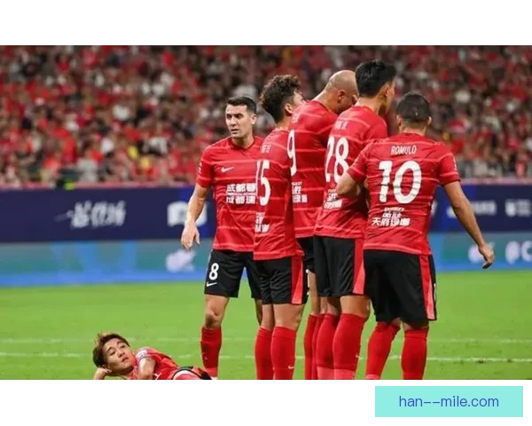 今夜亚冠淘汰赛阵容调整释放重要信号指向球队战略转向关键抉择与走向